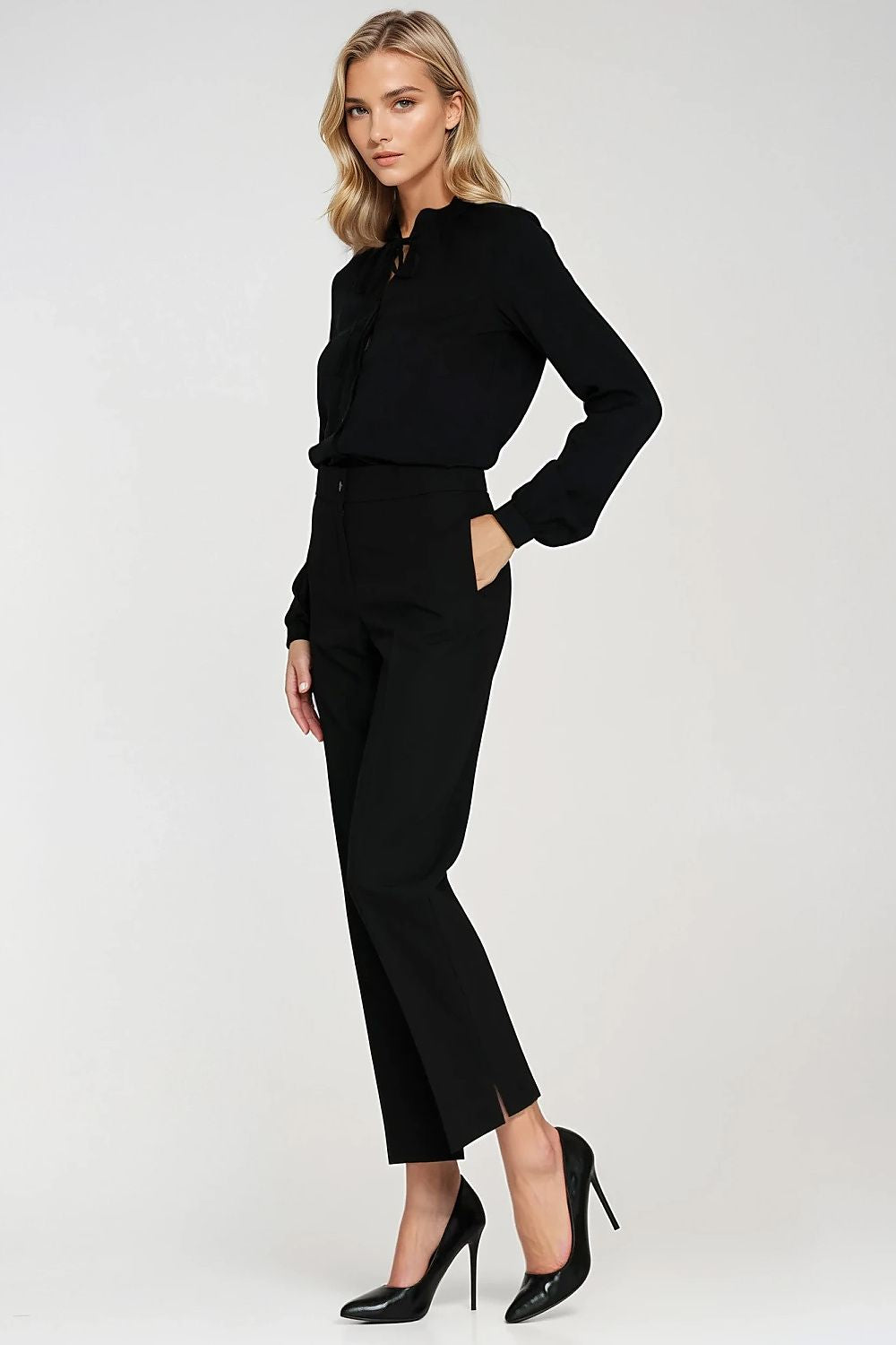  Damen Hose model 217600 Nife 