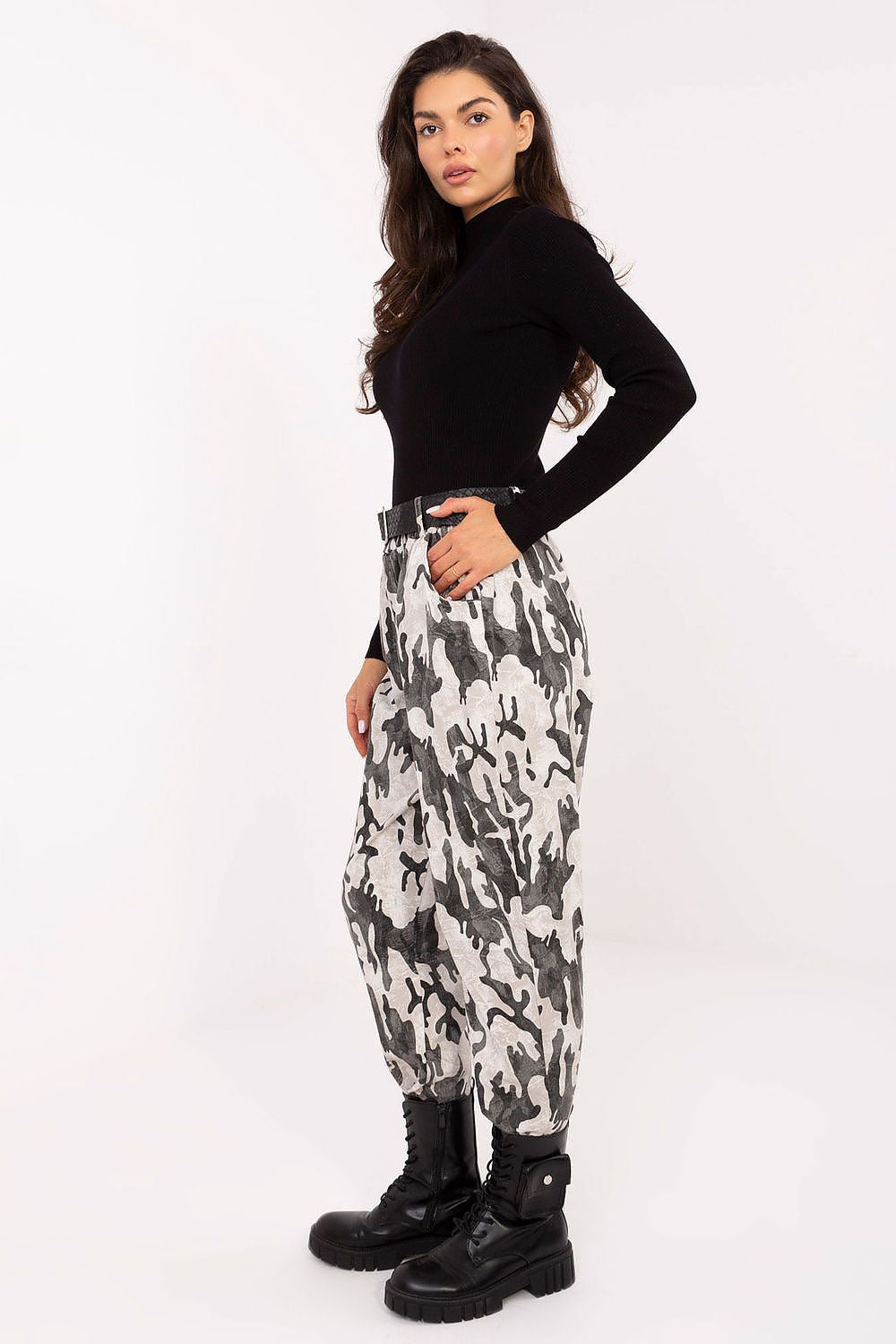  Damen Hose model 218437 Italy Moda 