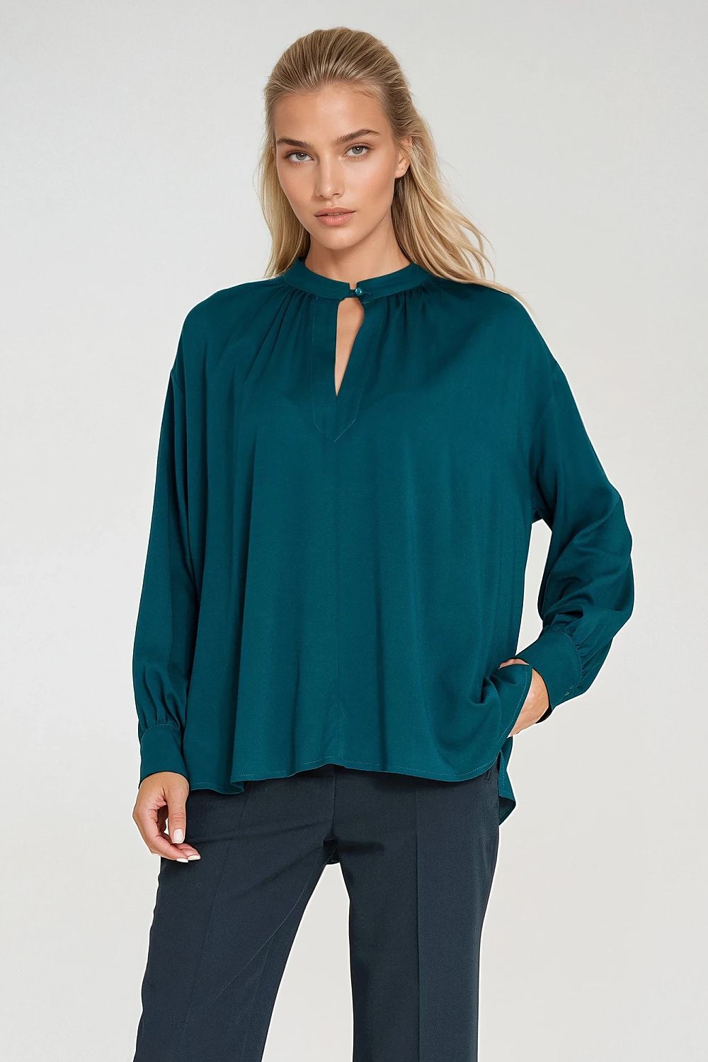  Bluse model 219787 Nife 