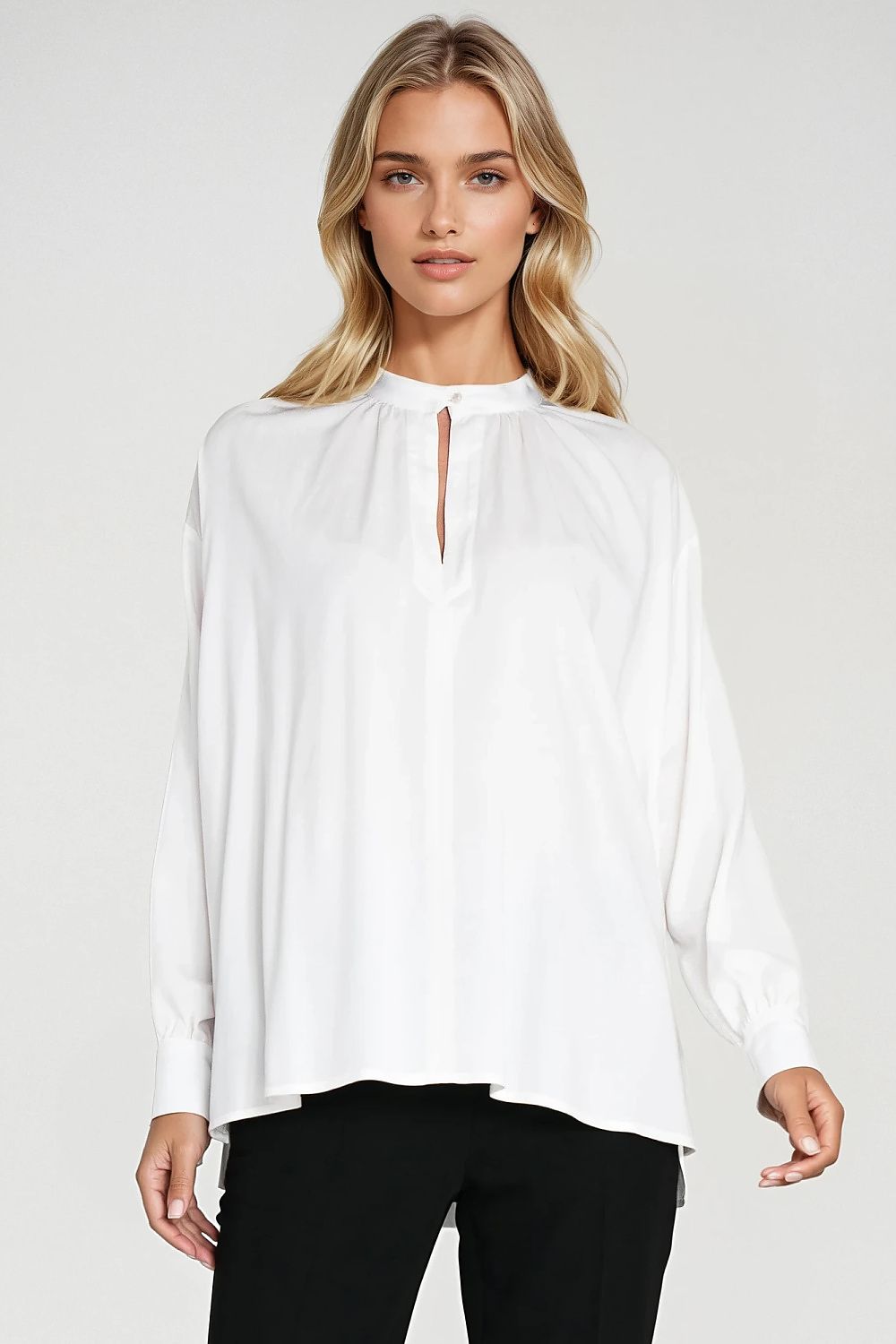  Bluse model 219788 Nife 