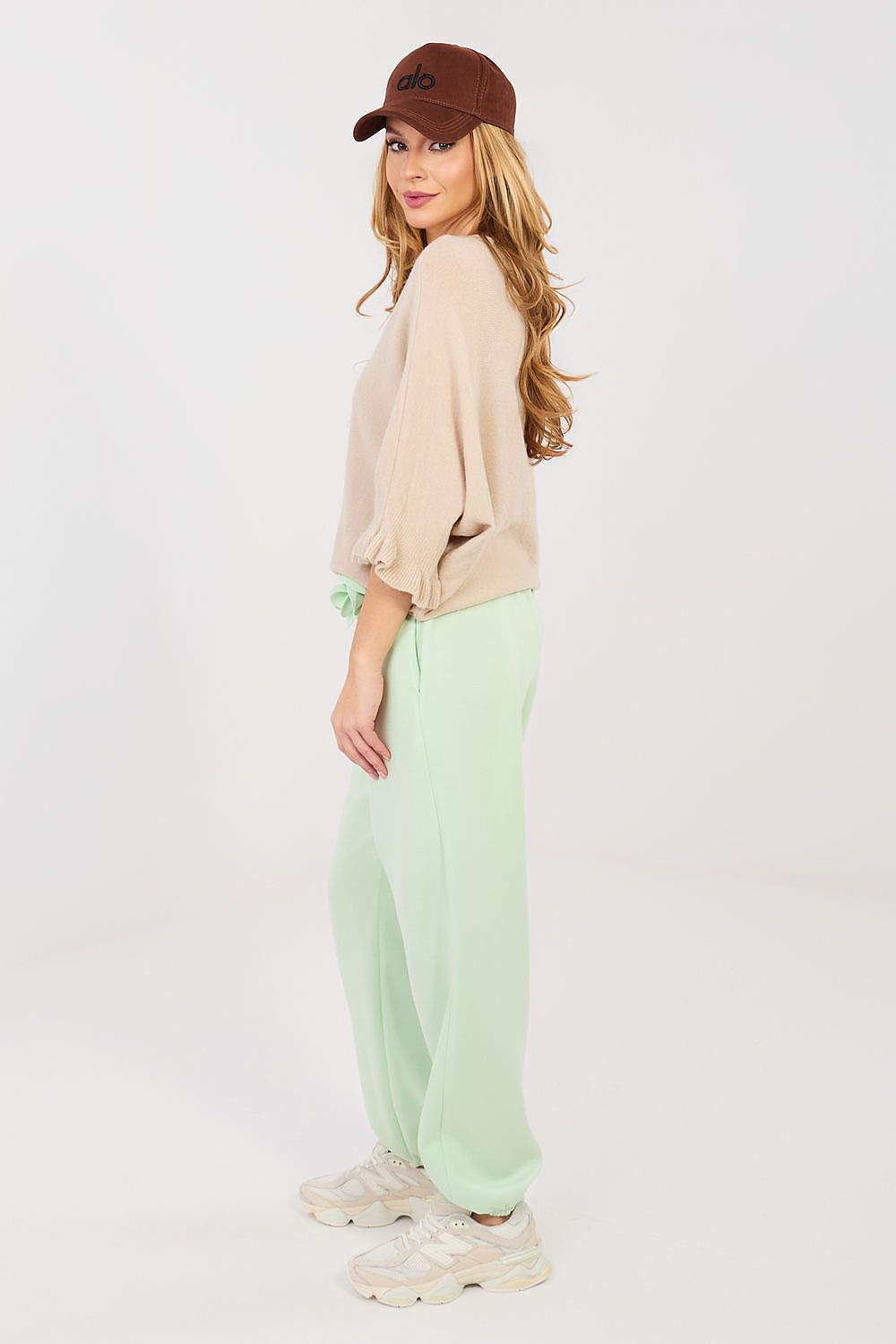  Sportanzug Hosen model 224394 Italy Moda 